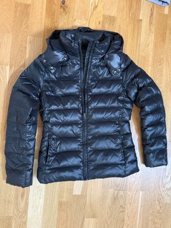 Benetton Damen Daunenjacke schwarz Gr. 36