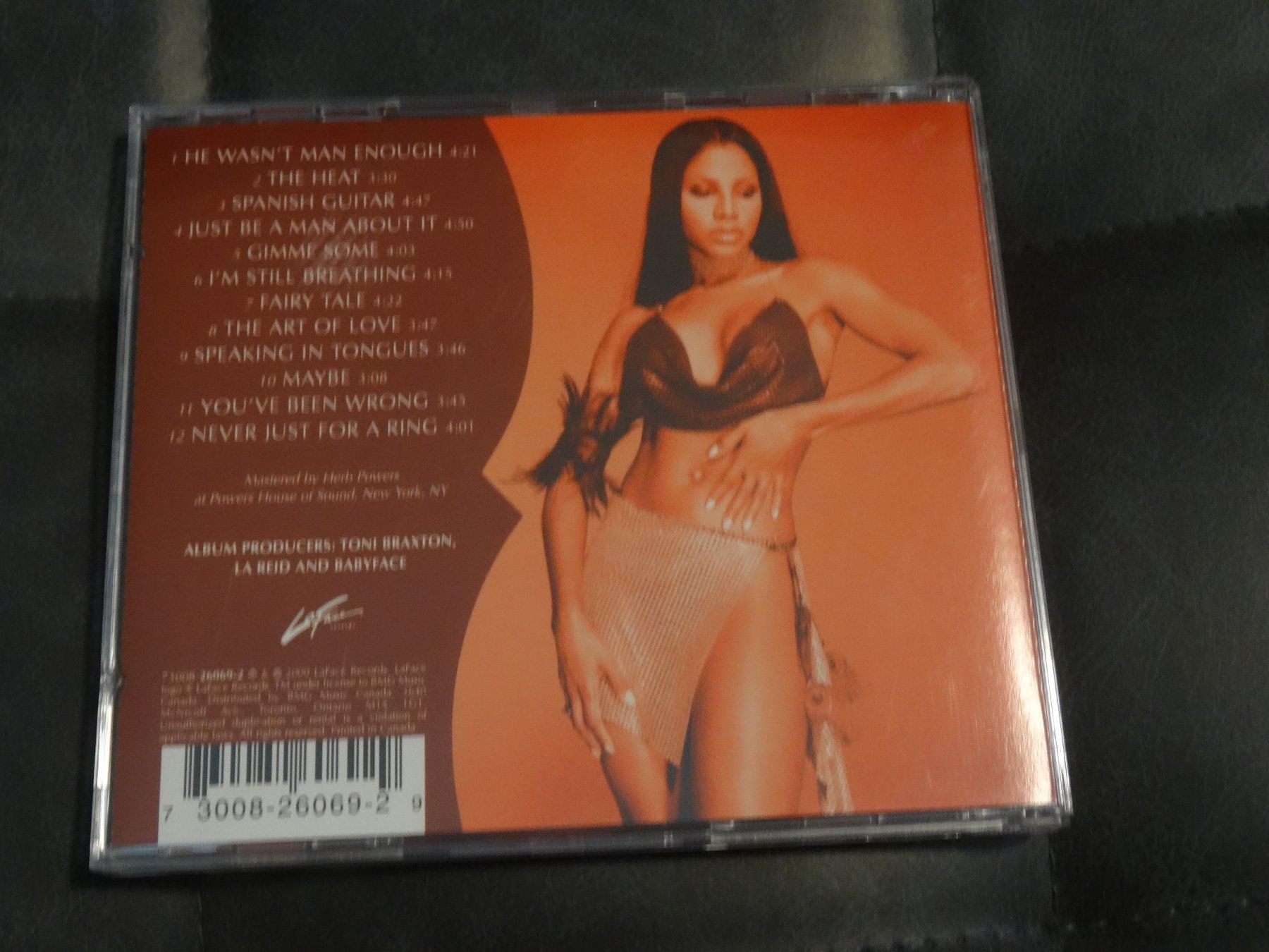 CDs: Toni Braxton - The Heat CD – Gebraucht aus Olten von Disc-Ausverkauf 1