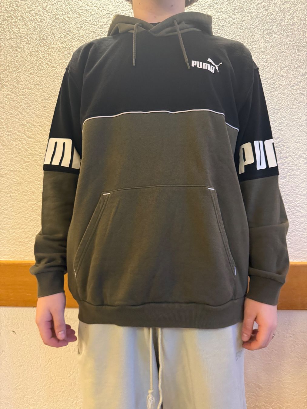 Puma Jacken: Puma Kapuzenpullover Grösse XL – Gebraucht aus Menziken von nik_b79w