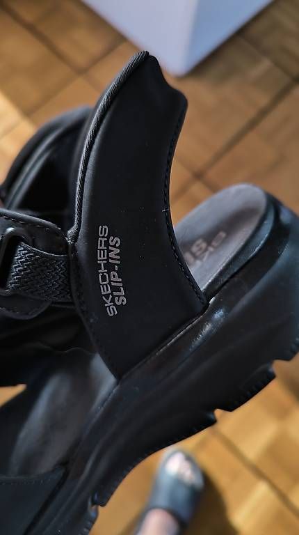 Damenschuhe: Skechers Slip-ins Sandalen  – Gebraucht aus Port von Lararuth 2