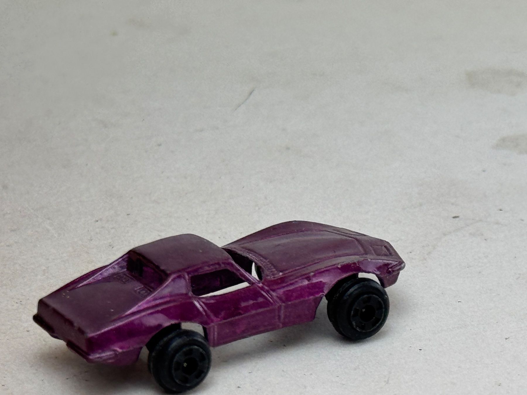 Jeep Modellini d'auto: GB5- Metallmodell Corvette Stingray violett – Usato da Elm venduto da Wikmtz 1