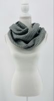 # WOMAN - Loop Schal - H&M DIVIDED #