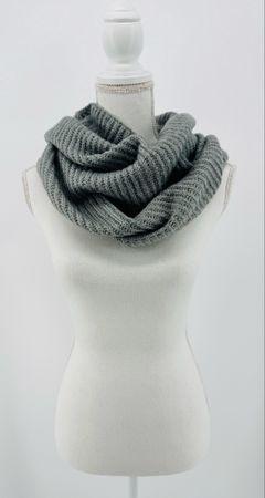 # WOMAN - Loop Schal - H&M DIVIDED #