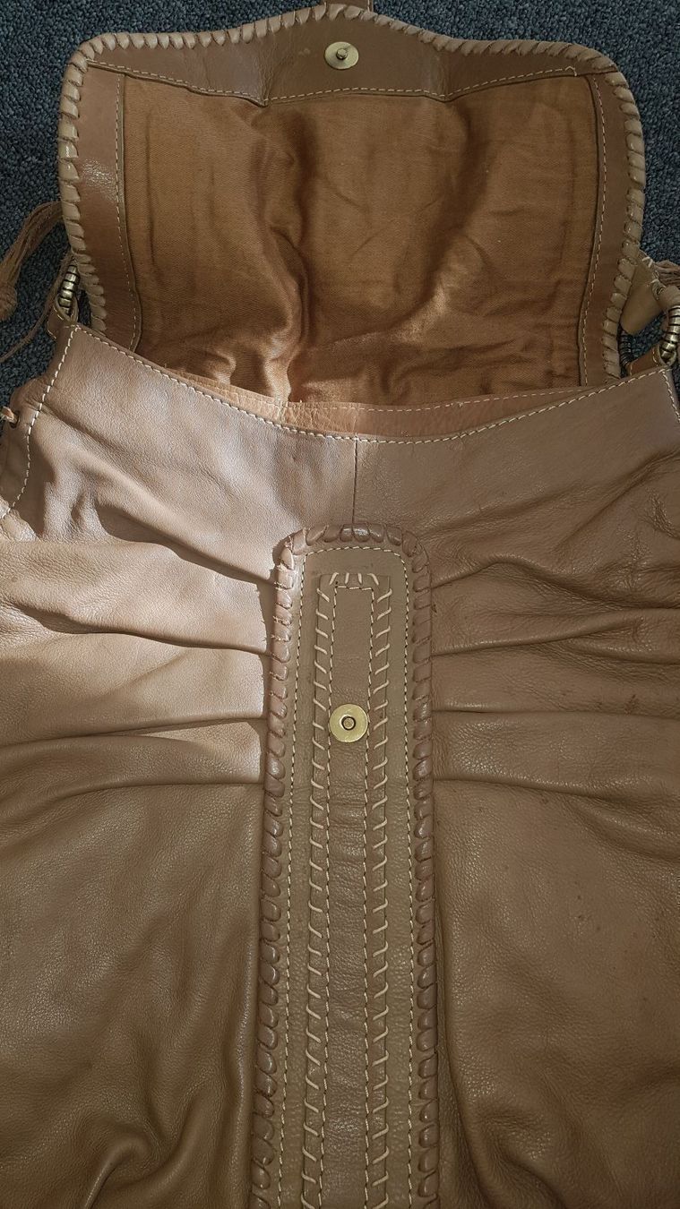 Taschen für Damen: Leder Tasche – Gebraucht aus Schöfflisdorf von CrRG21 2