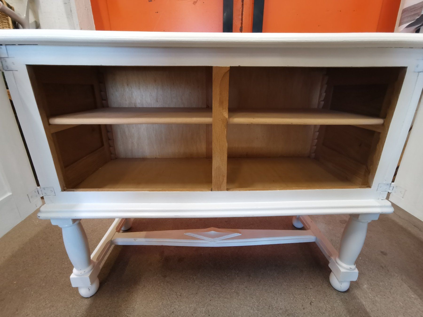 Armadi: Schränkli   / Sideboard  Shabby Chic – Usato da Suhr venduto da Brocki-Suhr 1
