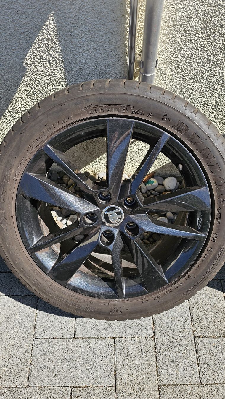 Skoda Pneus & Kompletträder: Skoda Komplettäder Sommer – Gebraucht aus Biel/Bienne von TuescherS 2