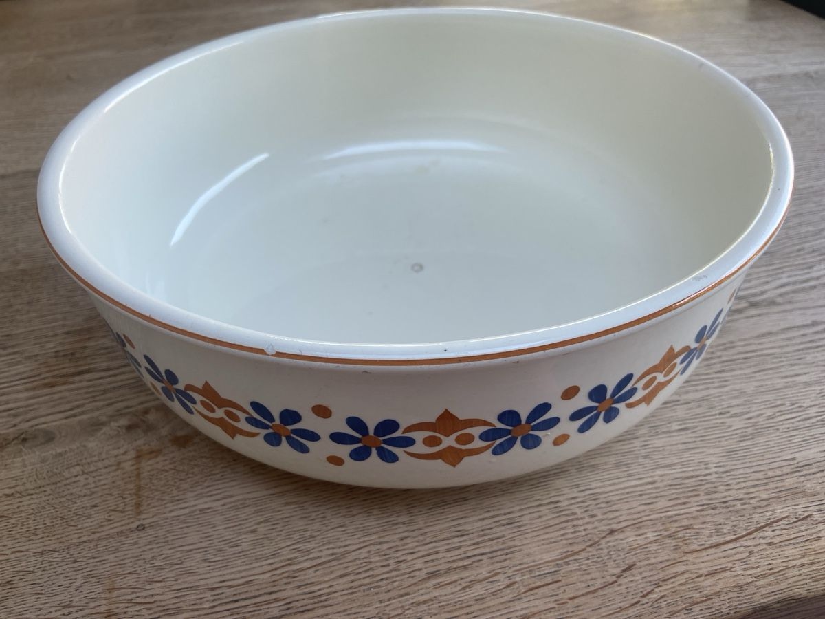 Coupes: Waschschüssel – D'occasion à Rodersdorf par trueegg