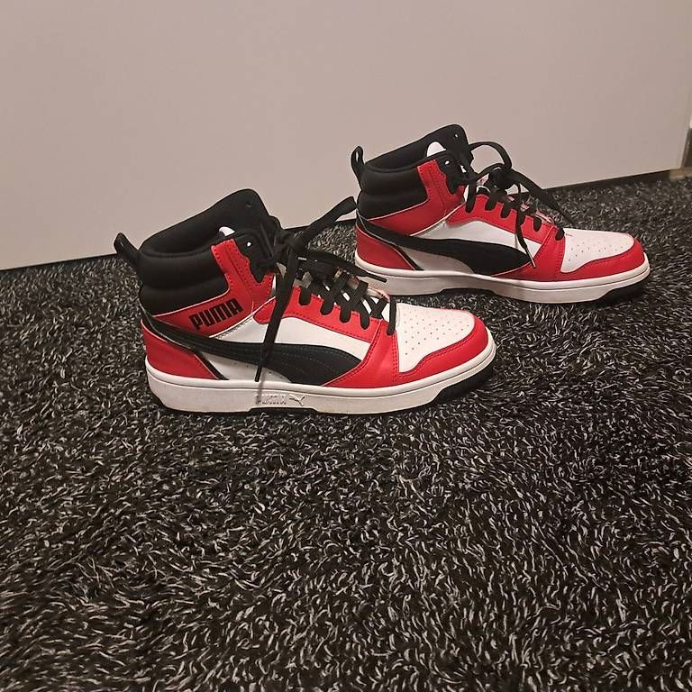 Chaussures hommes: Puma Turnschuhe  – D'occasion à Neftenbach par sam_jbb5