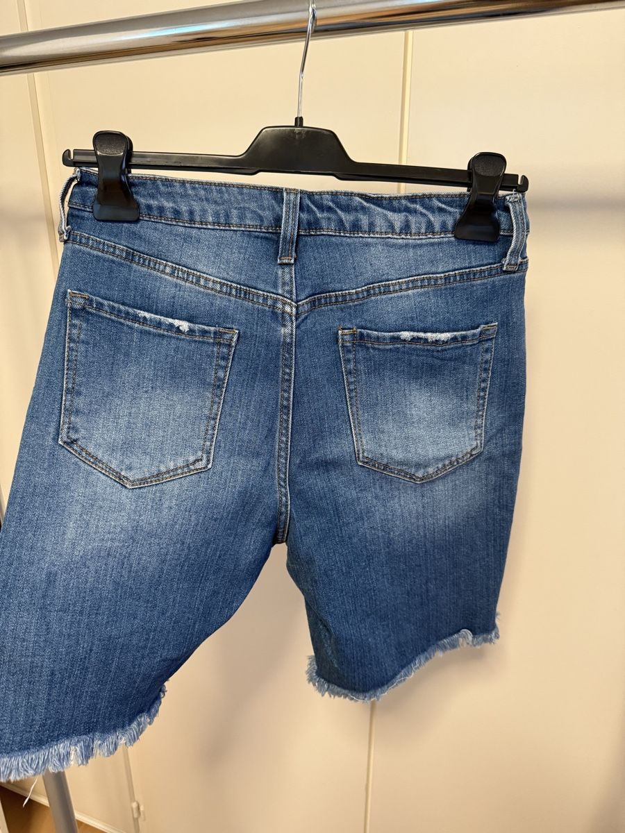 Jeans: Jeans Shorts, Destroyed Look, Grösse 38 – Usato da Thun venduto da tat_zb9b 2
