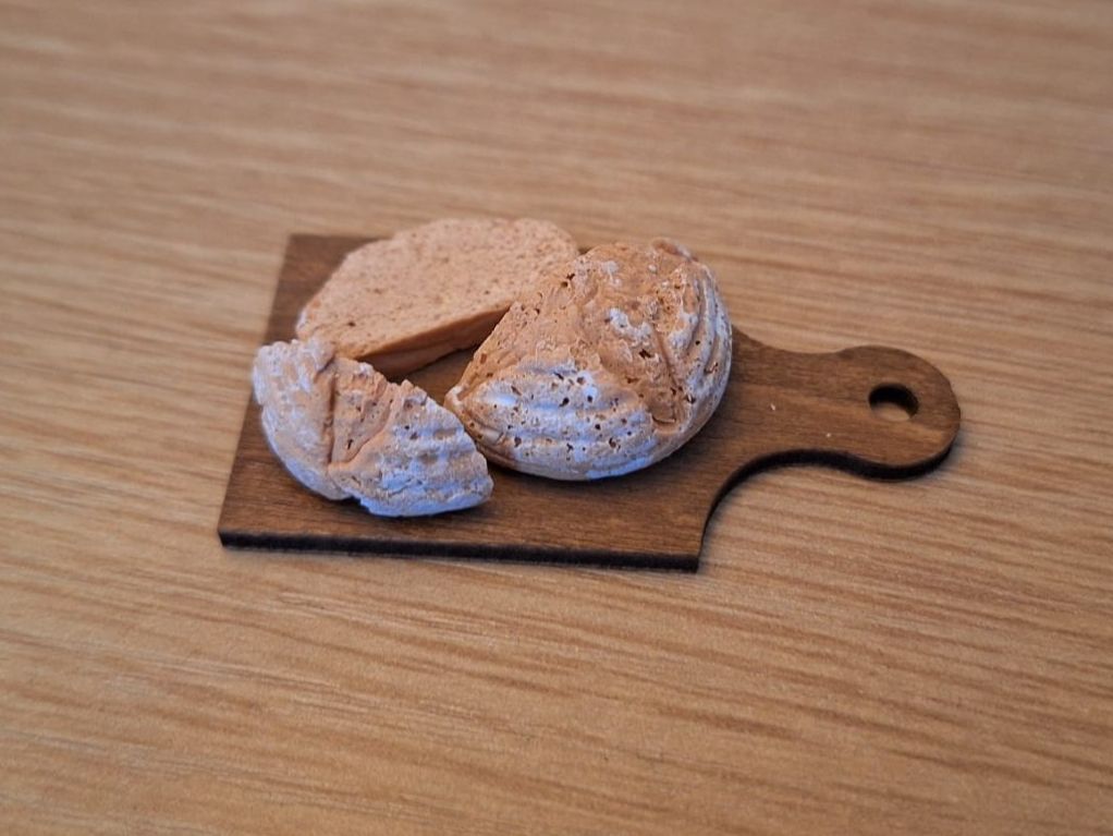 Case e mobili per bambole: Handmade Holzofen Brot – Nuovo (secondo la descrizione) da Zürich venduto da HandmadeTinyFood 1