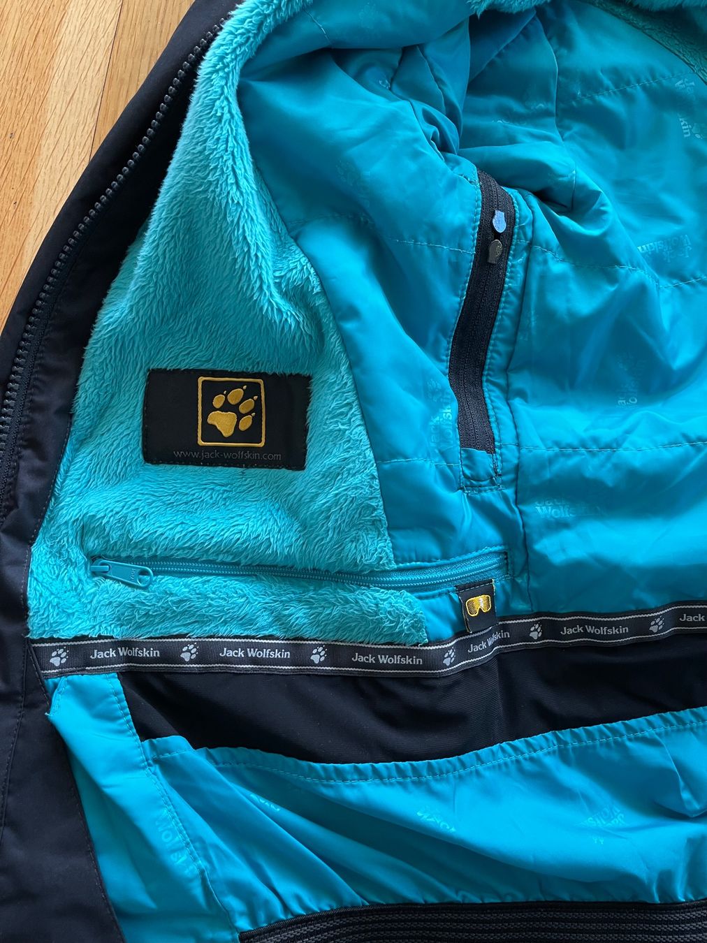 Jack Wolfskin Jacken: Ski-Jacke, Jack Wolfskin, Gr. 34 – Neu (gemäss Beschreibung) aus Ehrendingen von abo_p9n6 2