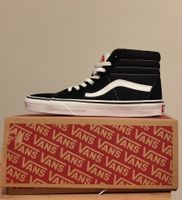 NEUE Vans Sk8-Hi - Gr. 42 - Schwarz/Weiss