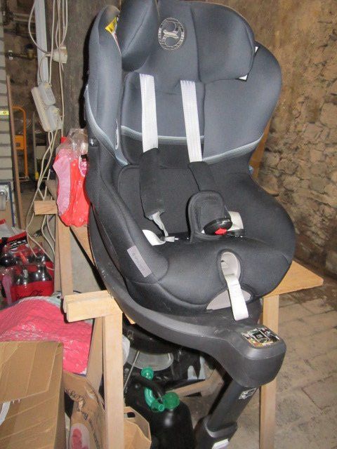 Cybex Seggiolini per auto: Auto Kindersitz ,kaum gebraucht. – Usato da Eglisau venduto da ordne 5