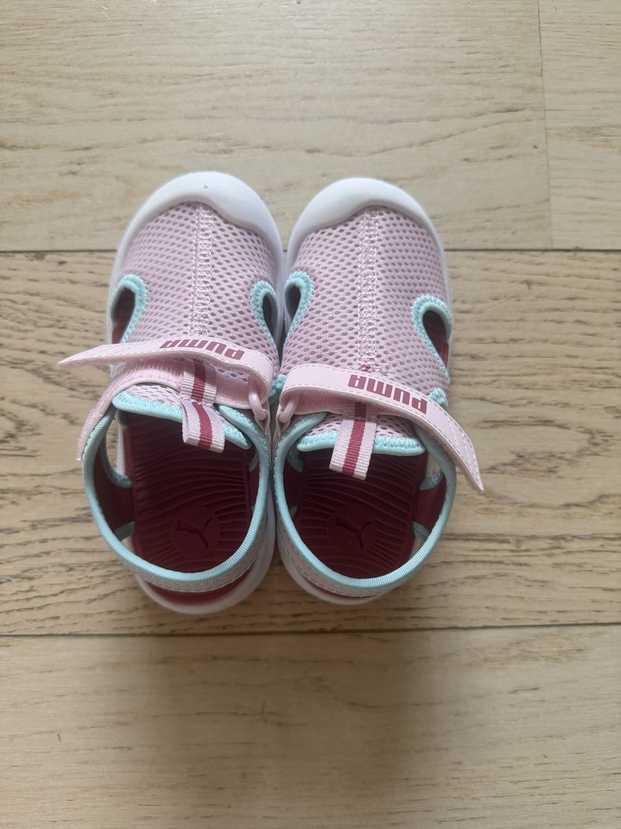Puma Chaussures filles: Puma Sandalen Rosa Grösse 28 Neu – Neuf avec emballage d'origine à Dully par rev_l7jp 2