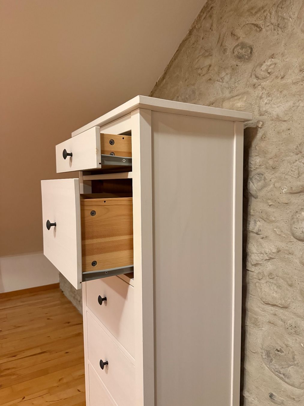 Ikea Cassettiere: Kommode IKEA HEMNES - mit 5 Schubladen – Usato da Zürich venduto da dor_bri98 1