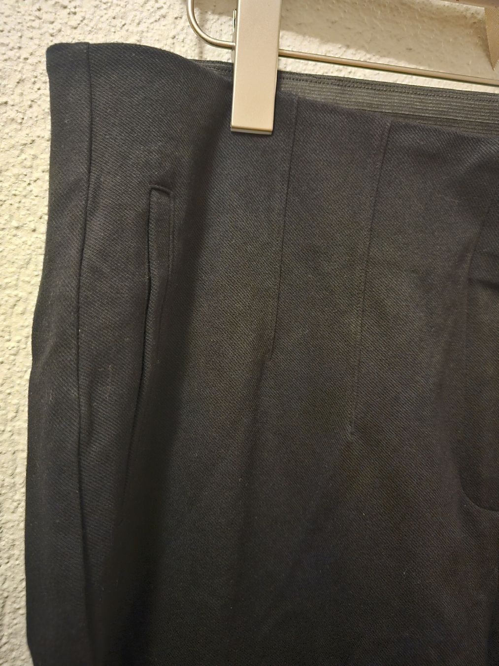 C&A Pantaloni: C&A Damen Hose Schwarz Gr 46 Figurbetont – Nuovo (secondo la descrizione) da Bern venduto da Oscarella 2