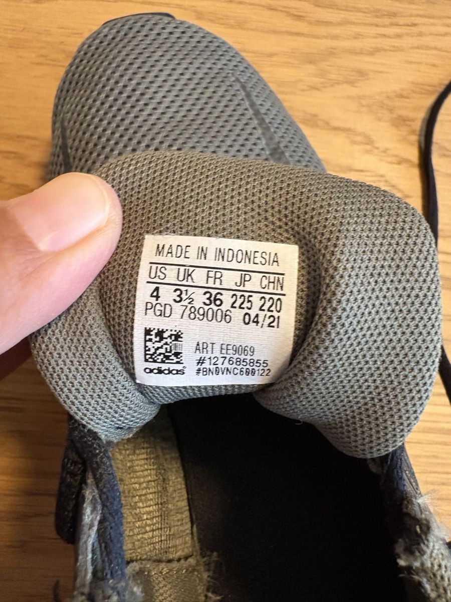 Adidas Scarpe per ragazzi: Adidas Kids trainers, olive, Size 36 – Usato da Hedingen venduto da LinCH 4