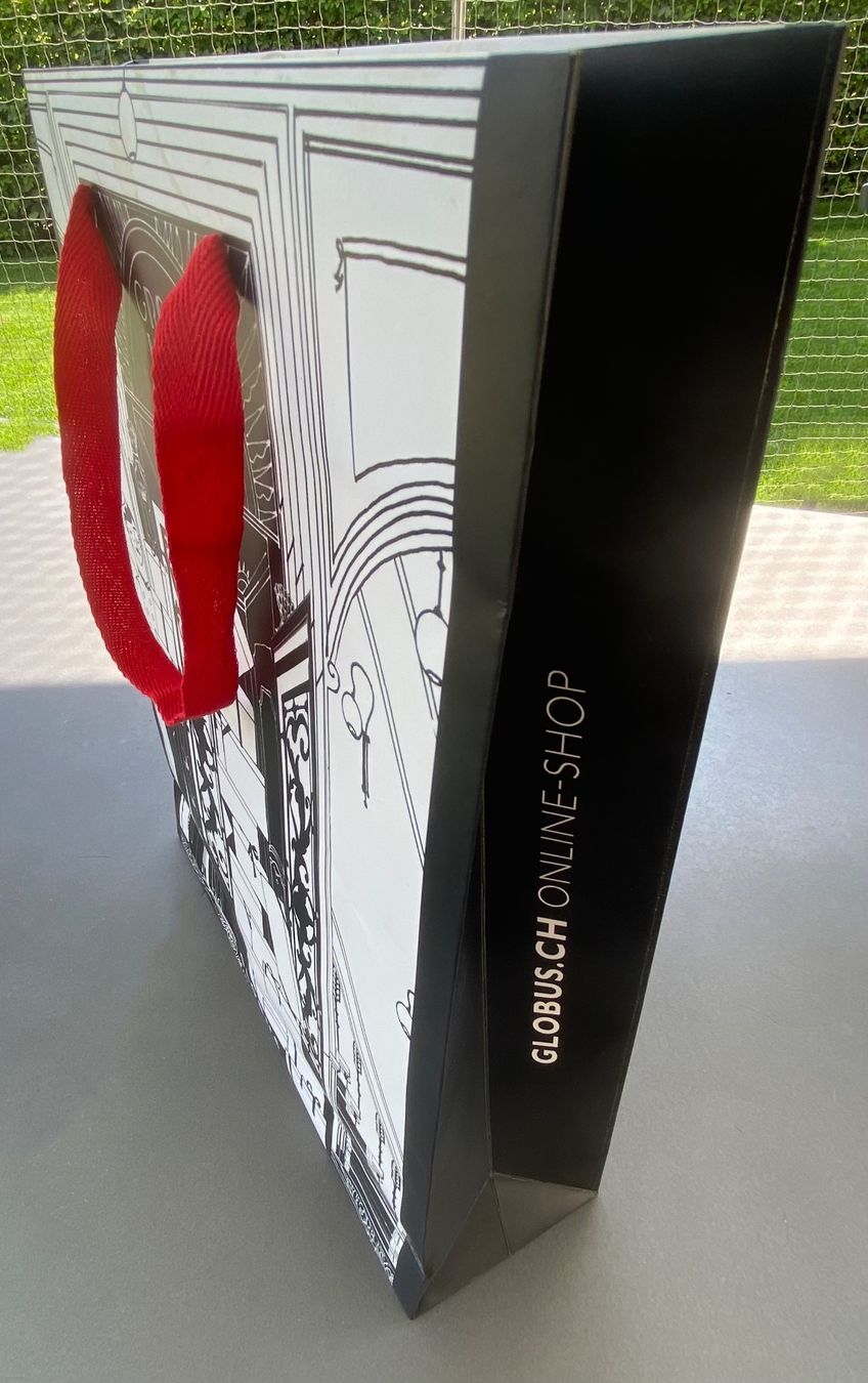 Globus Borse: Papiertragtasche GLOBUS – Usato da Dietlikon venduto da Sa_Biene 3