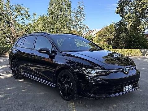 VW Autos: VW Golf R Line Variant – Gebraucht aus St. Gallen von Janeli.