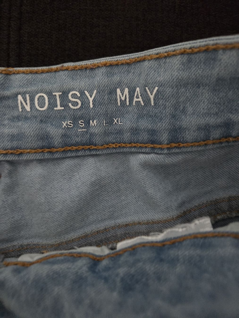 Jeans: Shorts – Neu (gemäss Beschreibung) aus Gossau SG von sar_7vt5 1