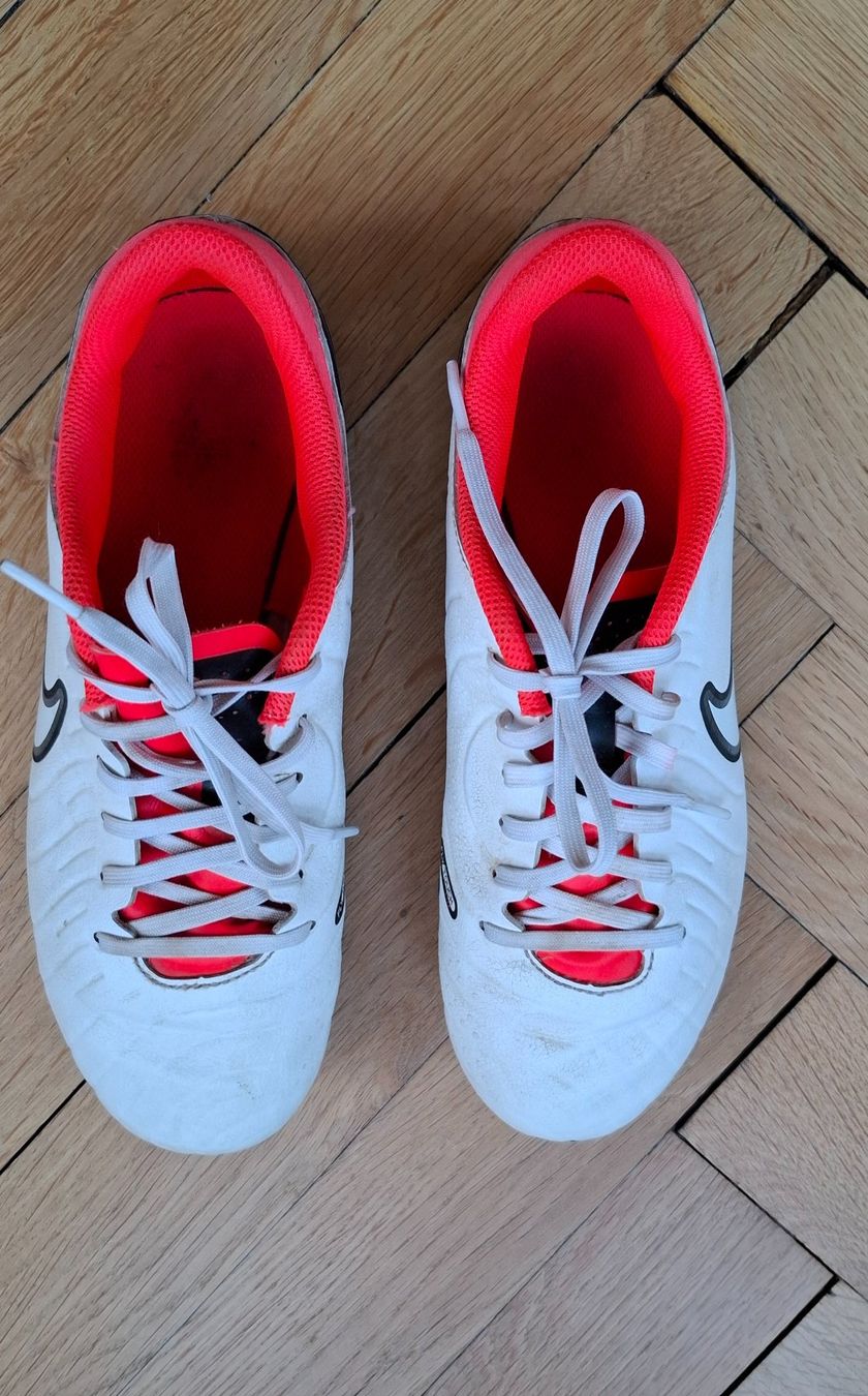 Nike Scarpe per ragazzi: Fussballschuhe – Usato da Bern venduto da inf_8sn6