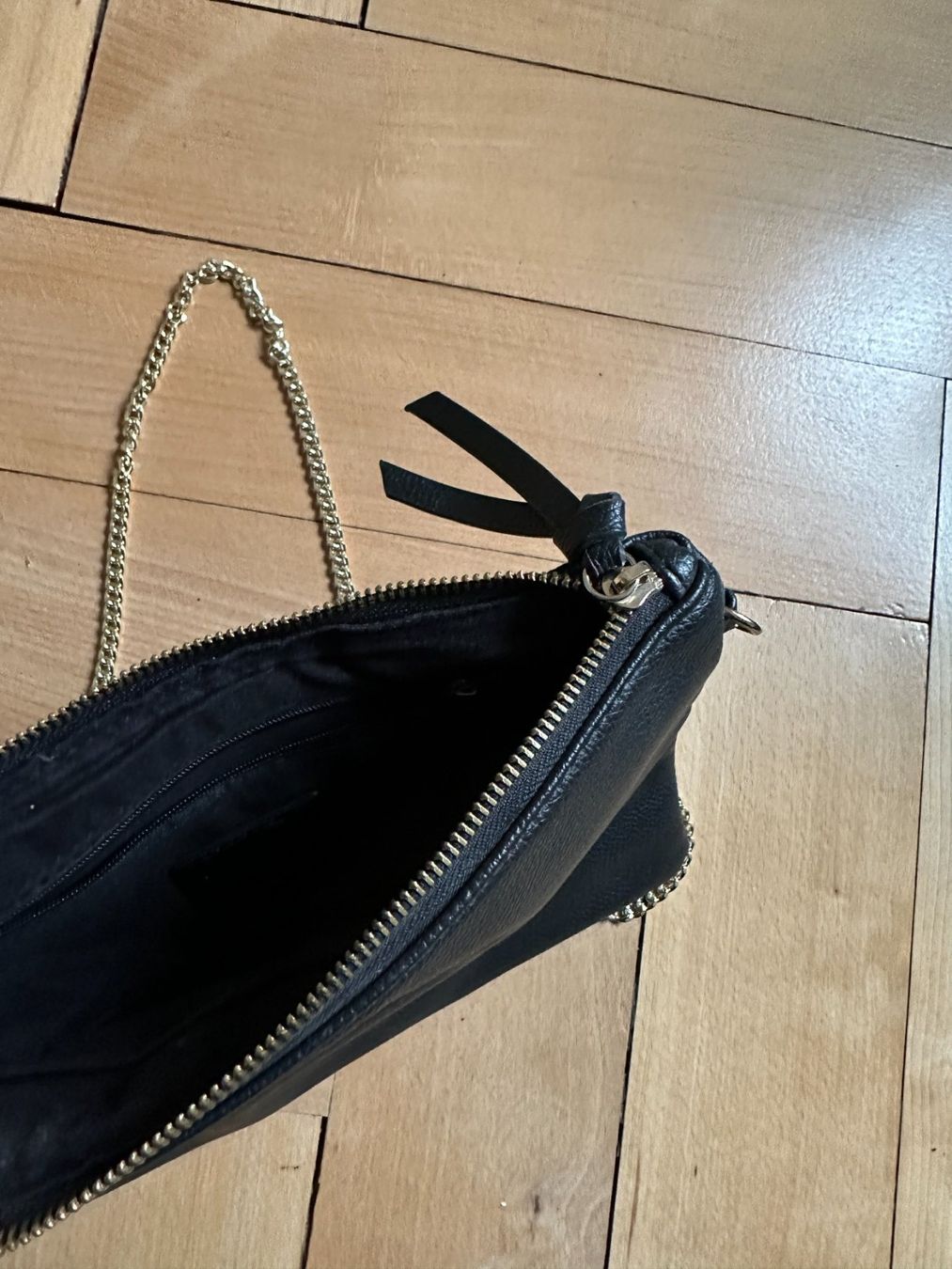 Taschen für Damen: MISSGUIDED - Umhängetasche schwarz – Gebraucht aus Zürich von Diazaio 1