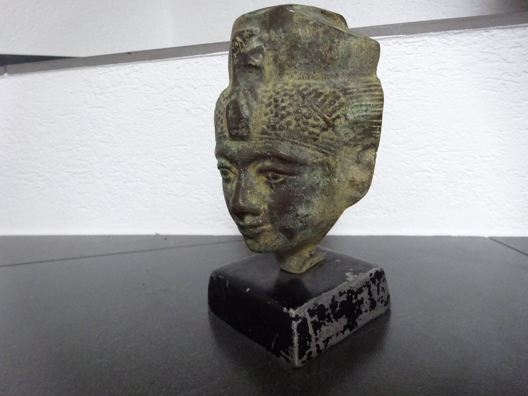 Skulpturen & Statuen: Pharao Büste Ägypten Pyramide / signiert – Gebraucht aus Esslingen von eintagammeer 3