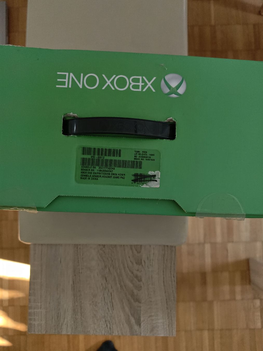 Microsoft Console: Xbox One Neuwertig | 2 Controller und 2 Spiele  – Nuovo (secondo la descrizione) da Basel venduto da leyendasrr 1