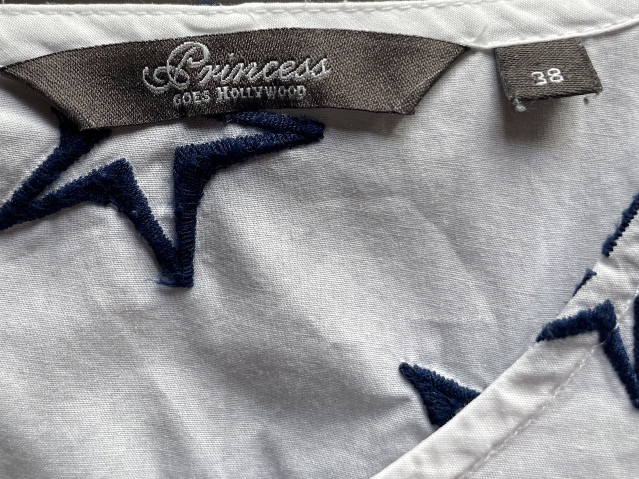 Princess goes hollywood Blusen: Baumwollbluse von Princess, Trompetenärmel (weiss, Gr. 38) – Gebraucht aus Balzers von Golf-Lady 1