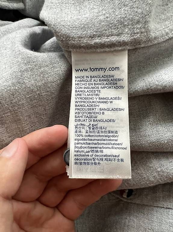 Camicie: Tommy Hilfiger grau Hemd – Usato da Herisau venduto da ogkosta 3