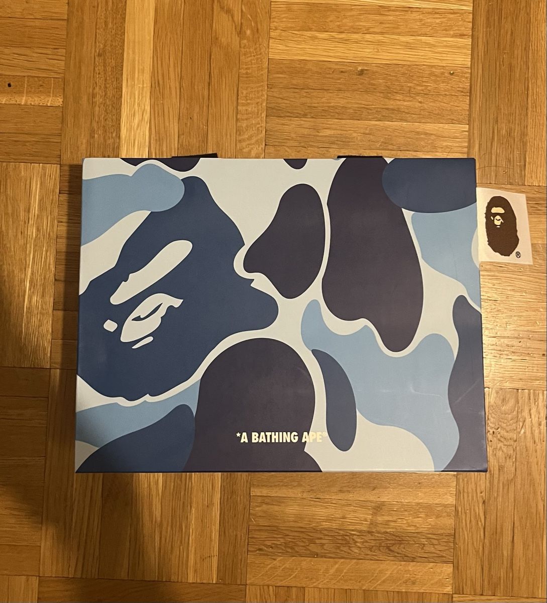 Bape T-shirt: T-shirt Bape  – Nuovo e nell'imballaggio originale da Genève venduto da IOD 2