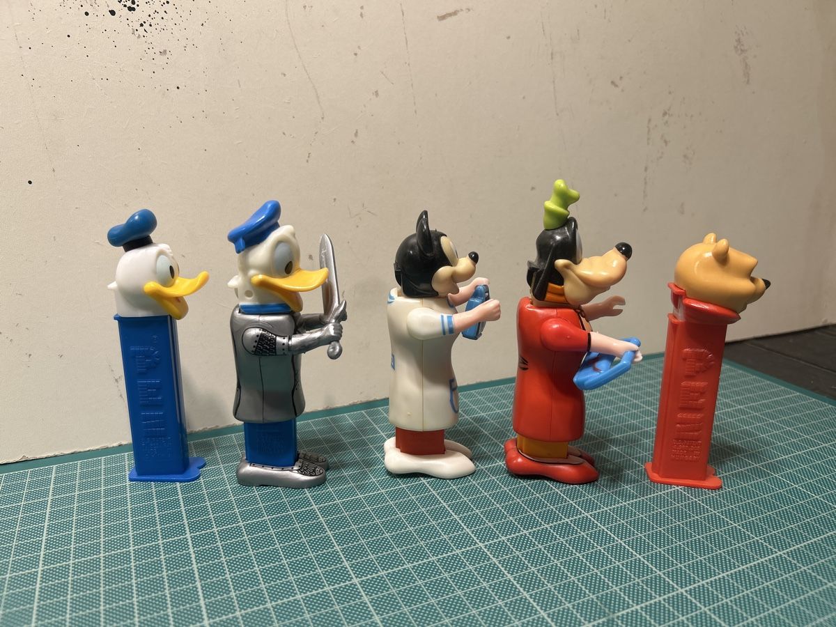 Pez Statuette: PEZ Walt Disney Verschiedene – Usato da Gorduno venduto da dm0320 4