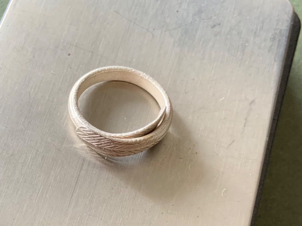 Ringe: Silberring feines Blatt lappend (53) – Gebraucht aus Dittingen von Bellevista 6