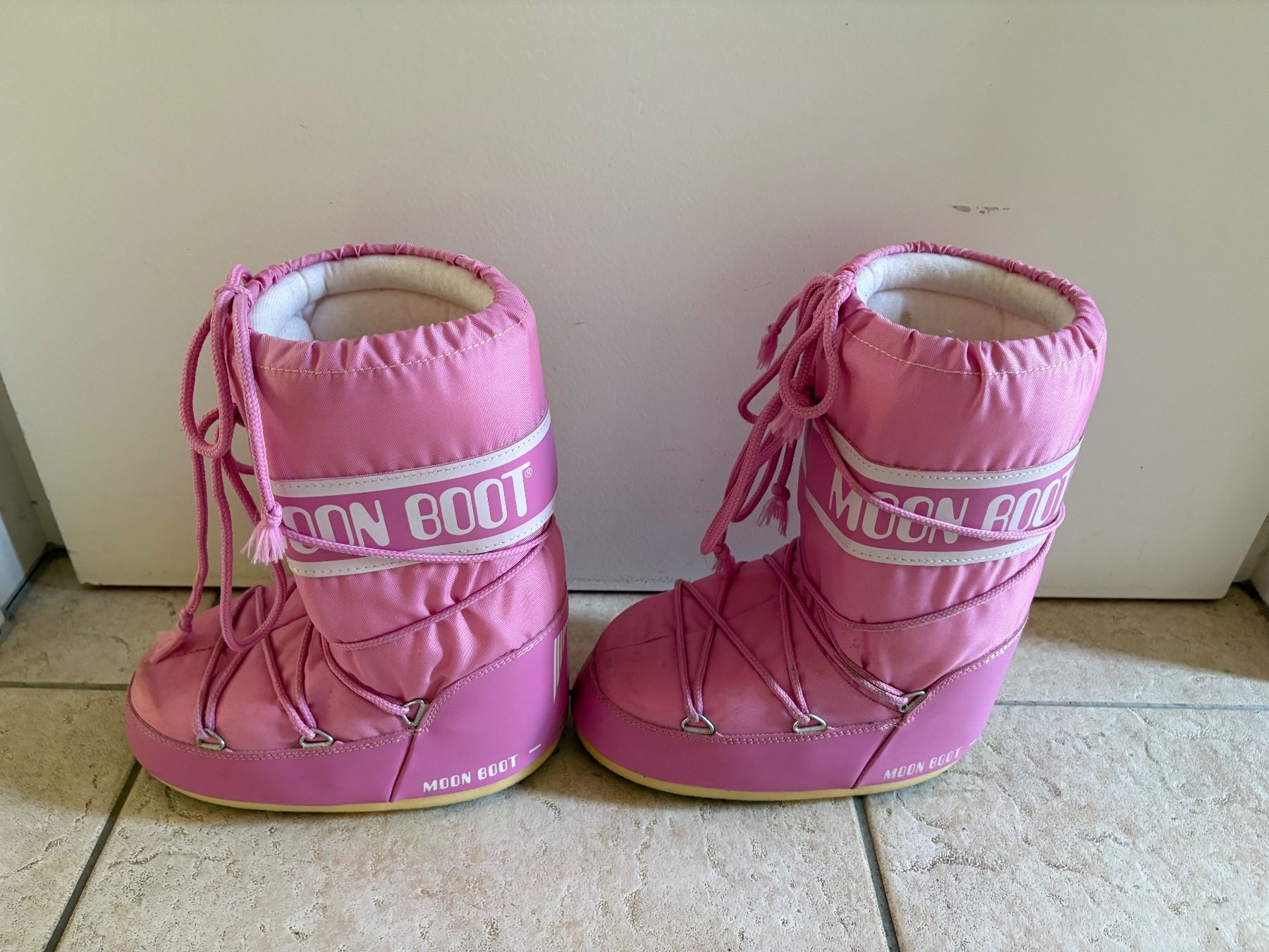 Moon Boot Chaussures filles: Moonboots Rosa Gr. 31-34 – D'occasion à Belp par mikemaru 1