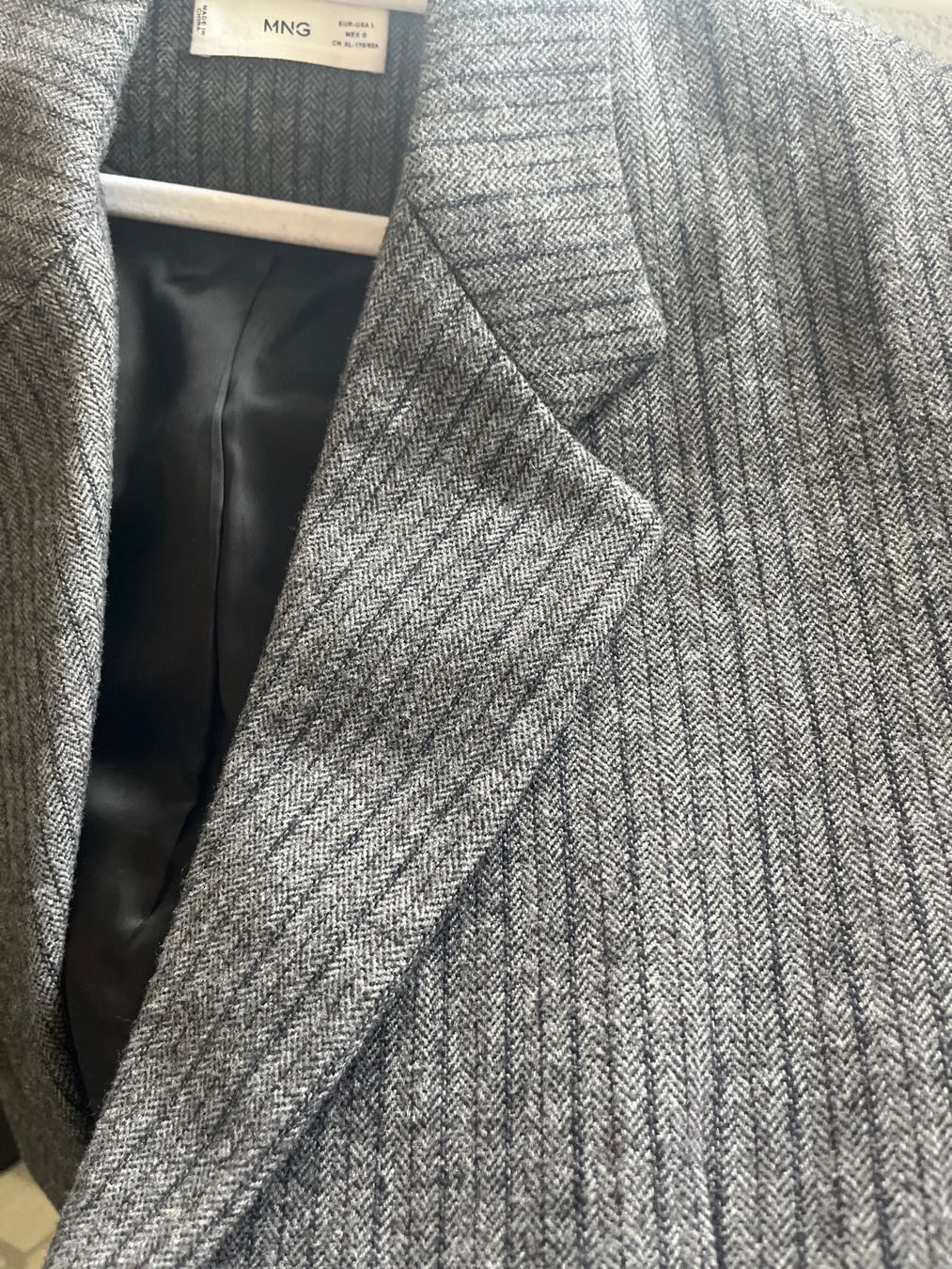 Mango Giacche: Mango Grey Pinstripe Oversized Blazer Gr M – Usato da Esslingen venduto da Yanafuchs 1