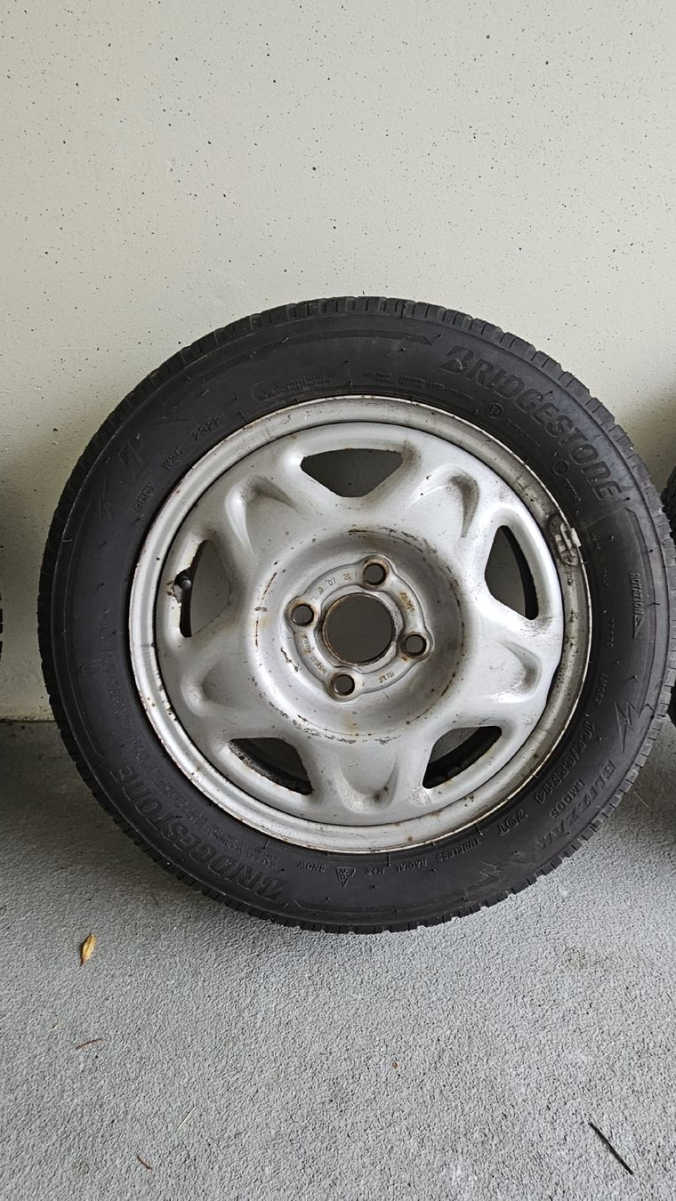 Chevrolet Pneumatici & Ruote complete: Winterräder Chevrolet Spark – Usato da Sulz AG venduto da ramonski28 3