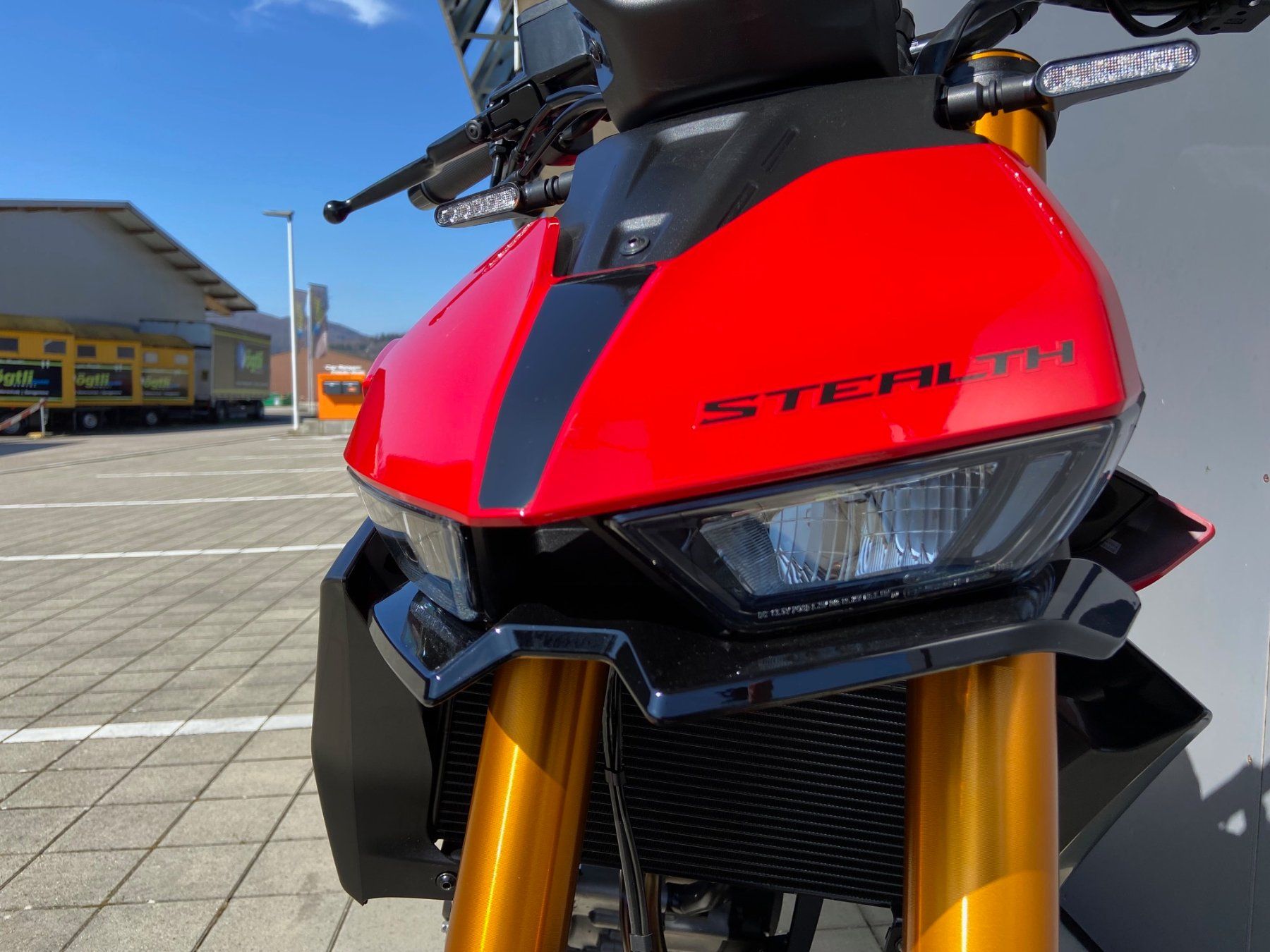 Fantic Strada: FANTIC STEALTH 125 NEU – Nuovo e nell'imballaggio originale da Seewen SO venduto da motoXpertag 5