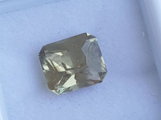 Pietre preziose: Farbwechselnder Diaspor , Csarite – Nuovo (secondo la descrizione) da Wolhusen venduto da toni079 2