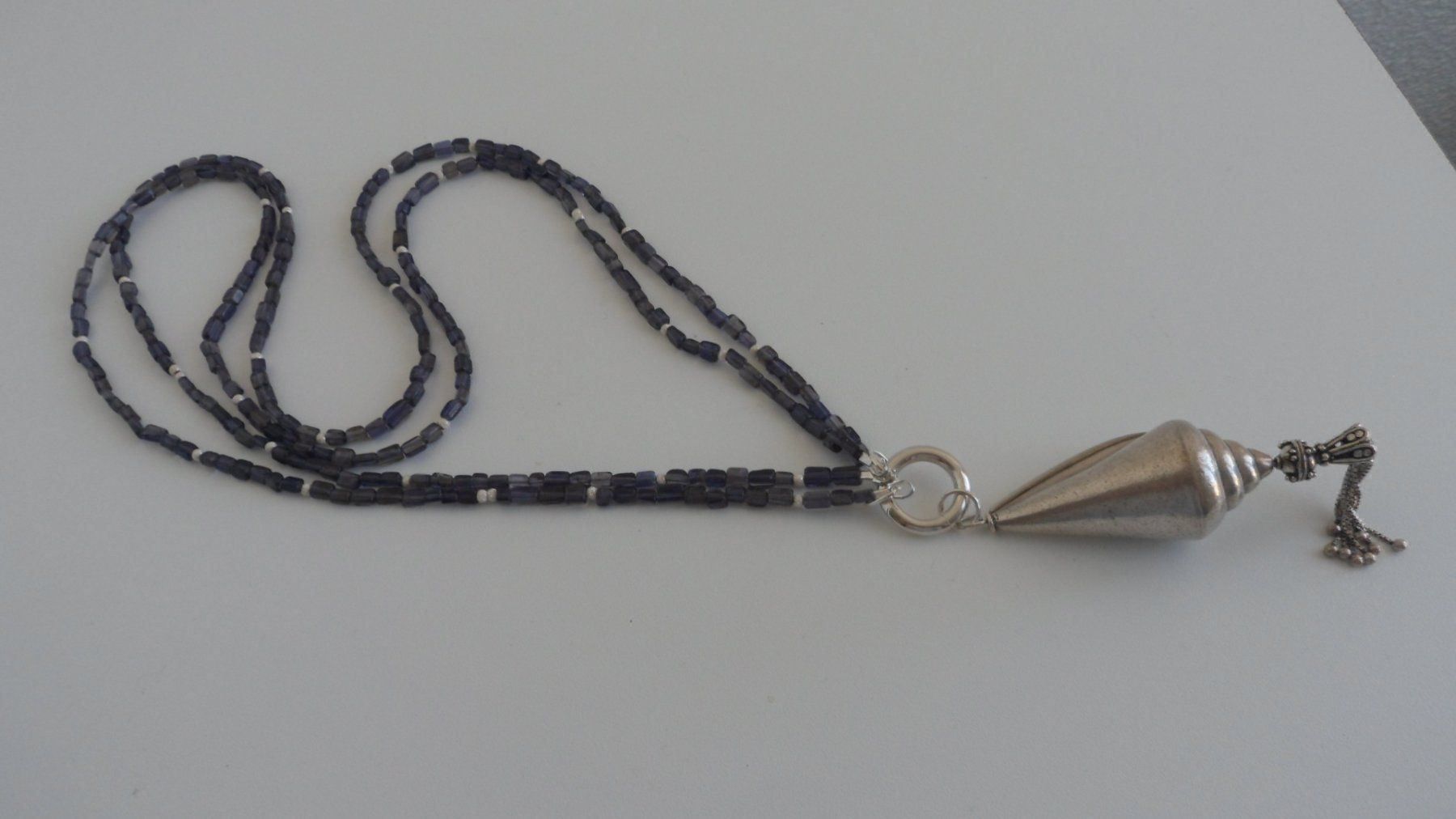 Catenine: Violette Edelsteinkette mit Silber – Nuovo (secondo la descrizione) da Oberwil b. Zug venduto da roshan01 1