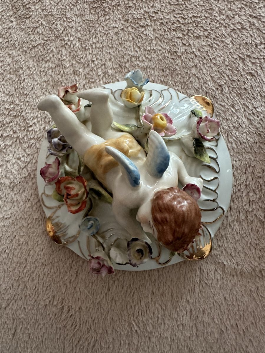 Statuette: Schöne Bonbobiere im Rococco Stil – Usato da Herbriggen venduto da Sehrazade 3