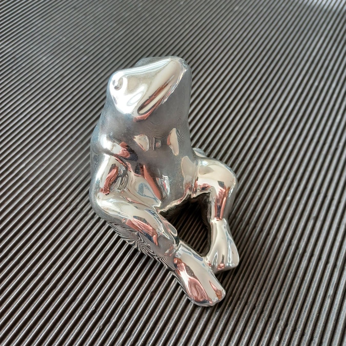 Statuette: FRÖSCHE. PAAR. Keramik. CHROM. Seltene Kombination – Usato da Zürich venduto da Bellabo 2