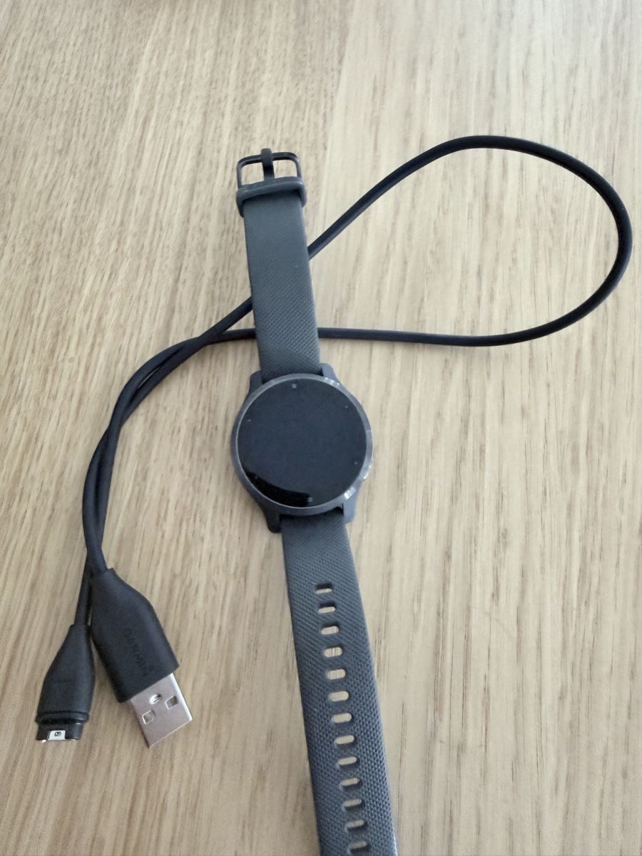 Garmin Smartwatch: Garmin Venu 2S GPS Smartwatch excellent condition – Nuovo (secondo la descrizione) da Zürich venduto da Mss_sen 8