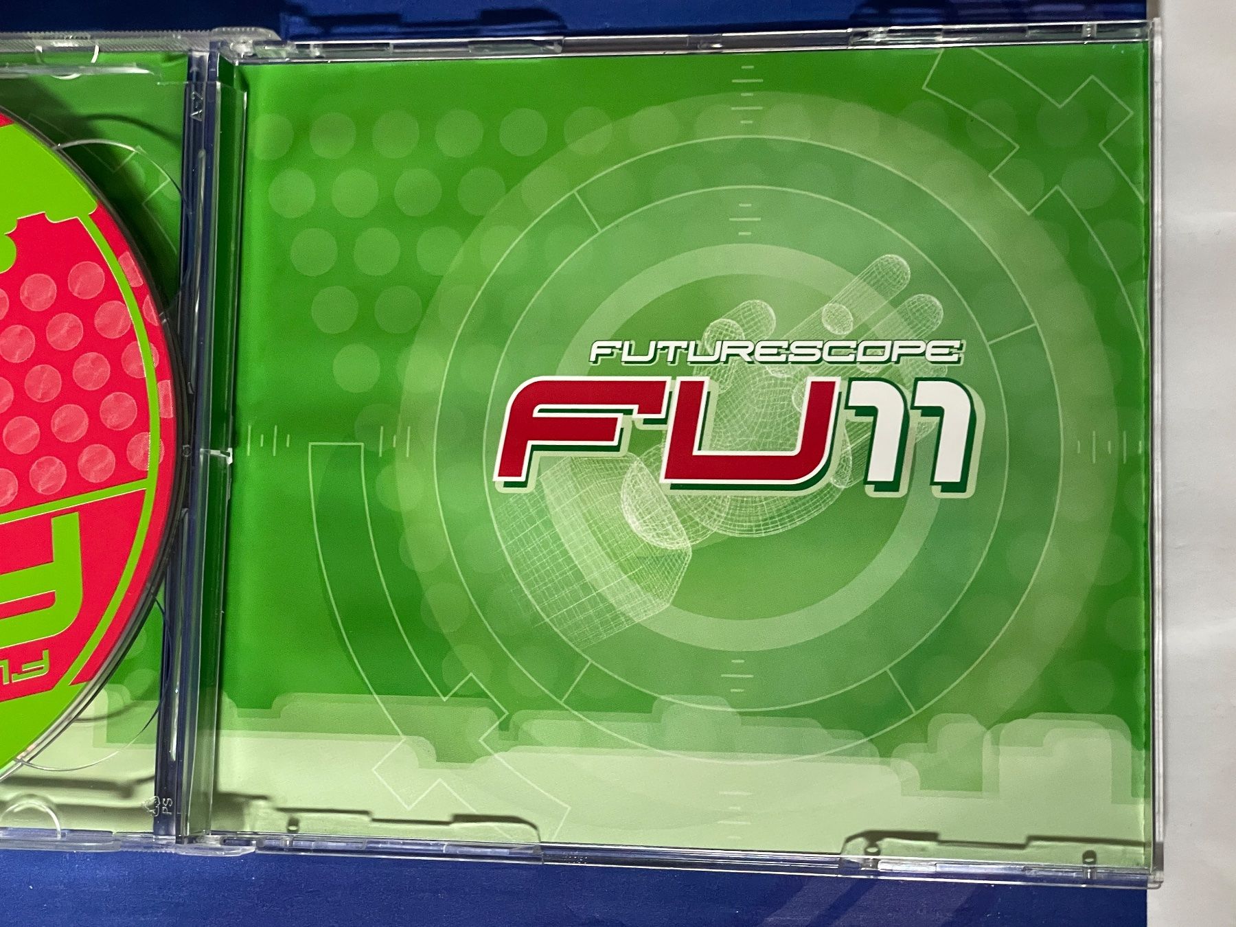 CD: Futurescope – Usato da Muri b. Bern venduto da AdidasCollector 4