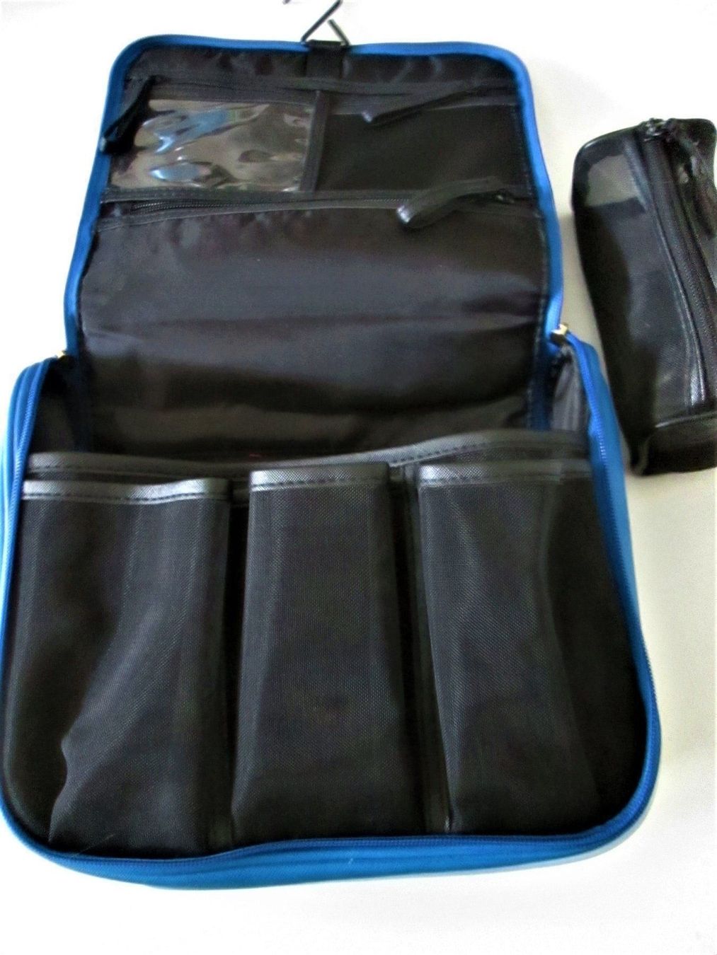 Custodie per cosmetici: Necessaire – Usato da Sementina venduto da babucia 2