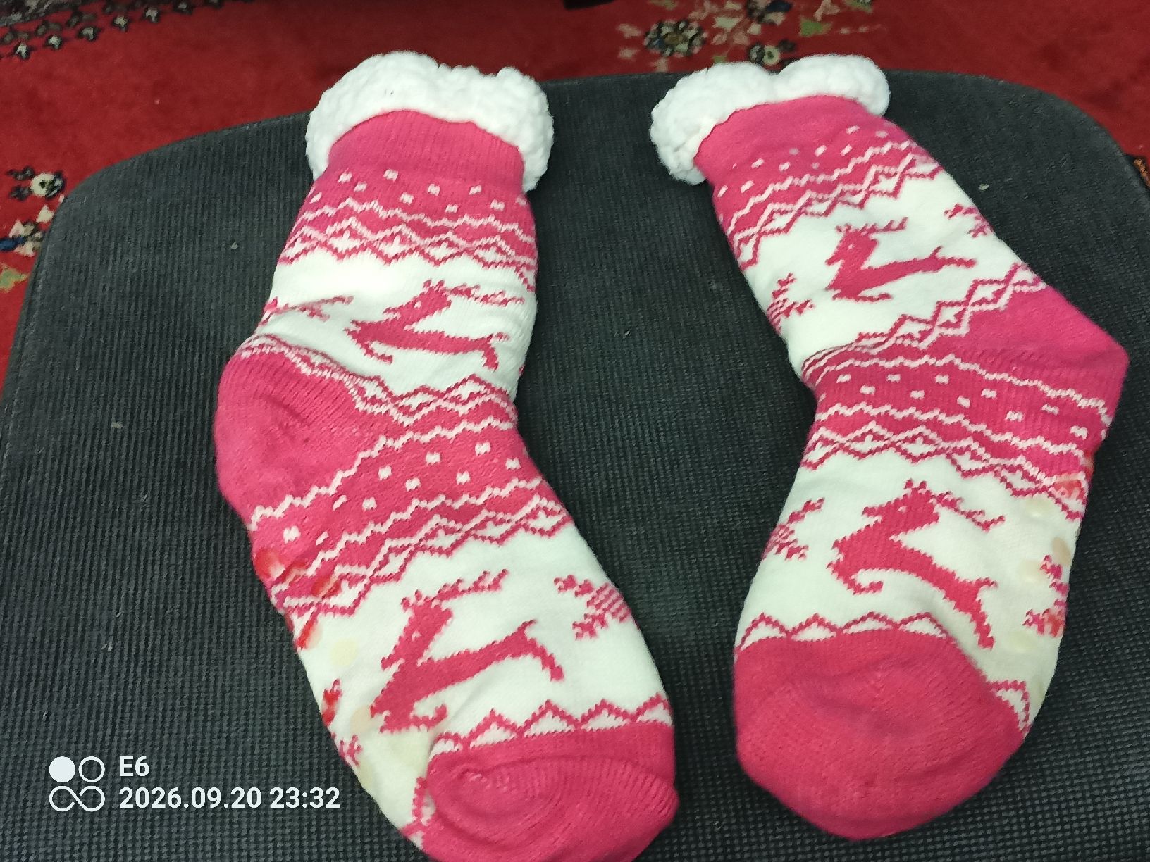 Scarpe da donna: Rutschfeste Hausschuhe – Usato da Zürich venduto da Mitzi6
