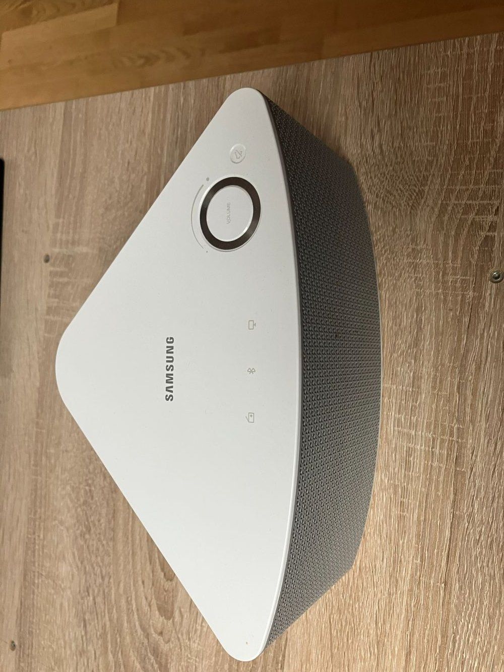 Samsung Lautsprecher: SAMSUNG WAM351 Drahtlos Lautsprecher – Gebraucht aus Seedorf BE von Absolom
