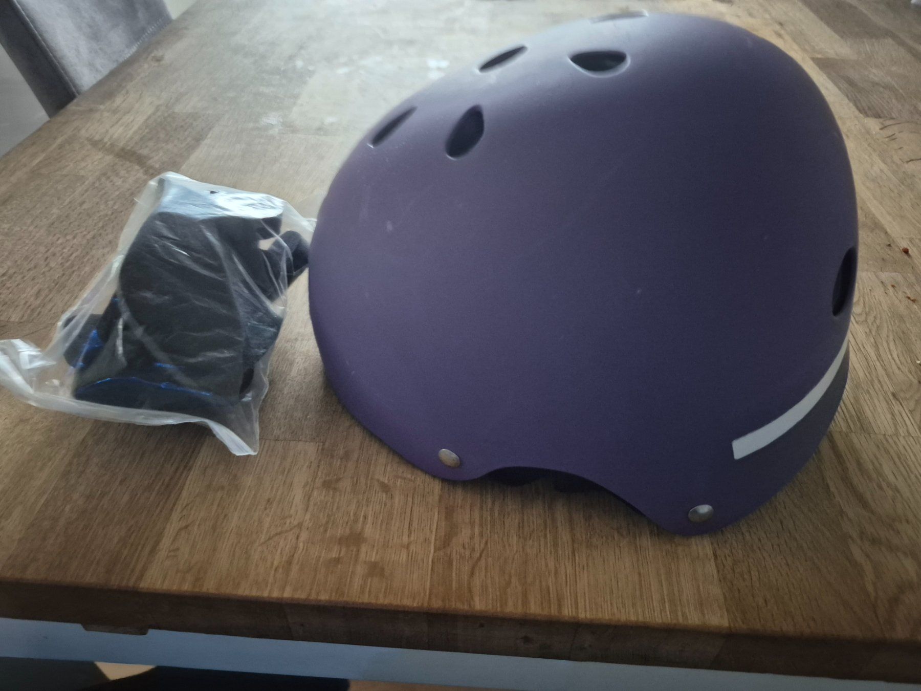 Caschi: Skatehelm Kinder L/XL 52-57cm – Usato da Samstagern venduto da 79mace21 1