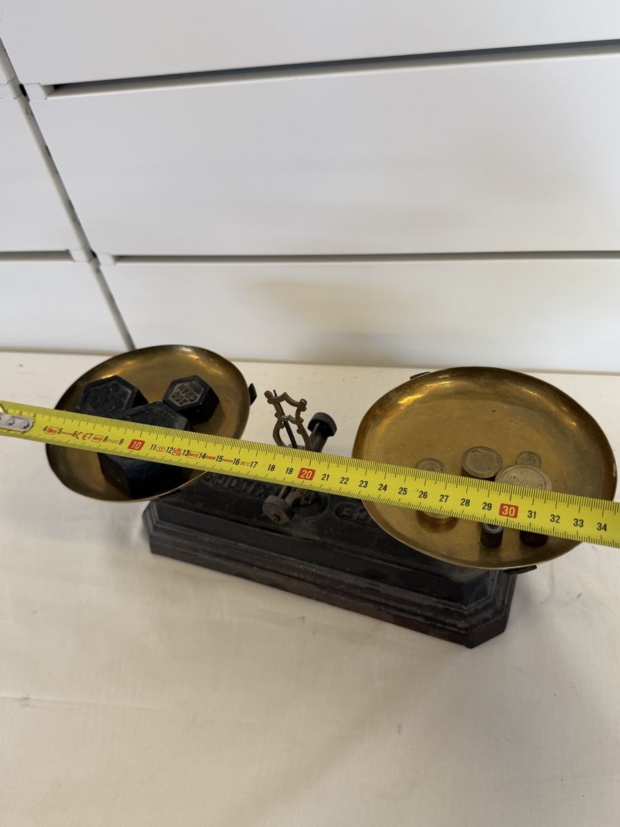 Bilance e pesi: Balance de laboratoire ancienne avec poids – Usato da montreux venduto da Always-Good 7