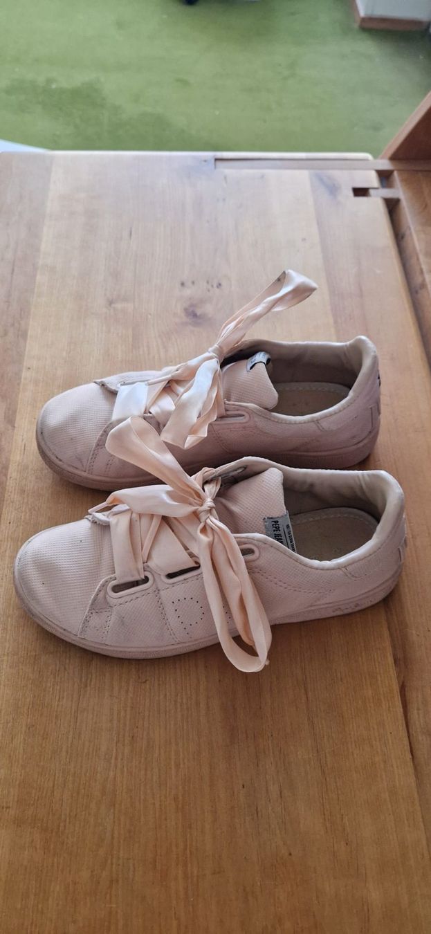 Pepe Jeans Scarpe per ragazze: Schuhe Pepe Jeans rosa – Usato da Frauenfeld venduto da jgh_gx6v 3