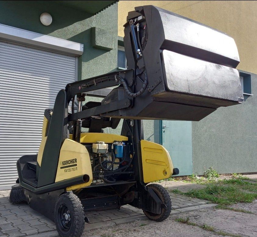Kärcher Alle Maschinen: Kärcher KM120/150R – Gebraucht aus Grenchen von Hz. 3